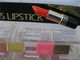 Kosmetische Ausstellungsstand-kundenspezifische bunte Lippenbalsam-Ausstellungsstand-acrylsauertischplatte fournisseur